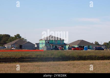 Ein Bauboom führt zu Neubauten in den Vororten im mittleren westen. Greenfield, Indiana. Stockfoto