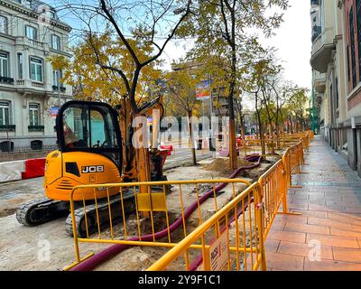 Jose Ortega y Gasset Street in Arbeit. Madrid, Spanien. Stockfoto