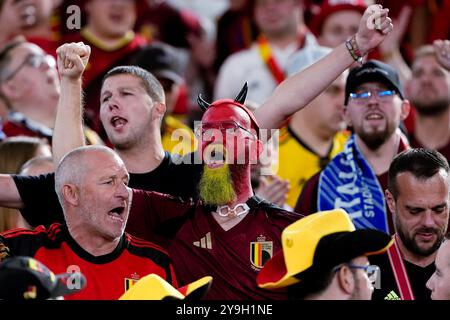 Rom, Italien. Oktober 2024. Anhänger Belgiens während der UEFA Nations League 2024/25 League Ein Spiel der Gruppe A2 zwischen Italien und Belgien im Stadio Olimpico am 10. Oktober 2024 in Rom, Italien. Quelle: Giuseppe Maffia/Alamy Live News Stockfoto