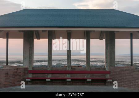 Am späten Abend überblickt man die Morecambe Bay in Richtung Lake District Stockfoto