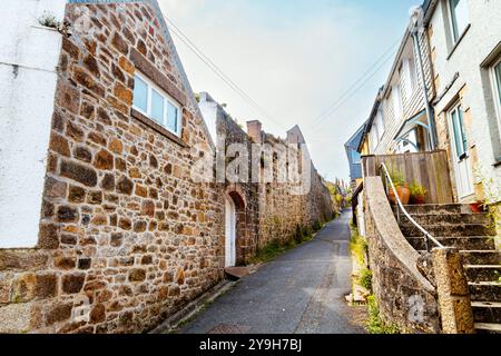 Ayr Lane und Außenansicht des Barbara Hepworth Museum and Sculpture Garden, St Ives, Cornwall, England Stockfoto