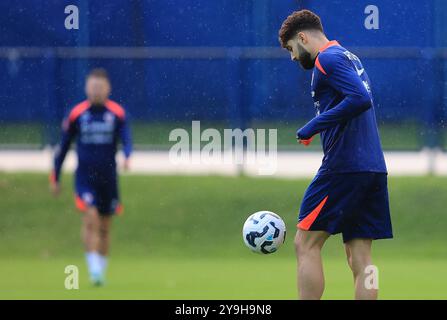 Zagreb, Kroatien. Oktober 2024. Josko Gvardiol während des Trainings der kroatischen Nationalmannschaft im Maksimir-Stadion in Zagreb, Kroatien am 9. Oktober 2024. Foto: Marko Prpic/PIXSELL Credit: Pixsell/Alamy Live News Stockfoto