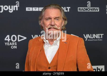 GER, Berlin, Vaunet zum Jubilaeumsevent 40 Jahre Private Medien im Telegraphenamt Berlin, Red Carpet, im Bild: Ingo Lenssen, Deutscher Jurist, 10.10.2024, *** GER, Berlin, Vaunet bei der Jubiläumsveranstaltung 40 Jahre private Medien im Telegraphenamt Berlin, Roter Teppich, im Bild Ingo Lenssen, deutscher Rechtsanwalt, 10 10 2024, Copyright: HMBxMedia/UwexKoch Stockfoto