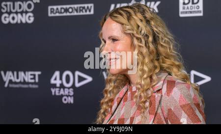 GER, Berlin, Vaunet zum Jubilaeumsevent 40 Jahre Private Medien im Telegraphenamt Berlin, Roter Teppich, im Bild: Katja Burkard, Deutsche Fernsehmoderatorin, 10.10.2024, *** DE, Berlin, Vaunet zur Jubiläumsveranstaltung 40 Jahre private Medien im Telegraphenamt Berlin, Roter Teppich, im Bild Katja Burkard, deutsche Fernsehmoderatorin, 10 10 2024, Copyright: HMBxMedia/UwexKoch Stockfoto