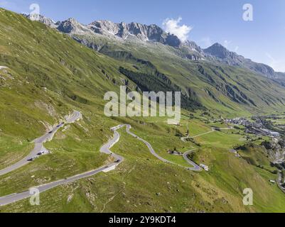 James Bond Goldfinger Kurve Aussichtspunkt am Furka Pass. Szenen für den James-Bond-Film Goldfinger wurden auf der gewundenen Bergstraße in 1964 ag gedreht Stockfoto