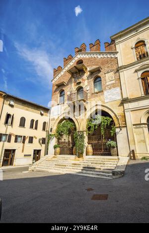 Historischer Justizpalast in Soave, Venetien, Italien, Europa Stockfoto