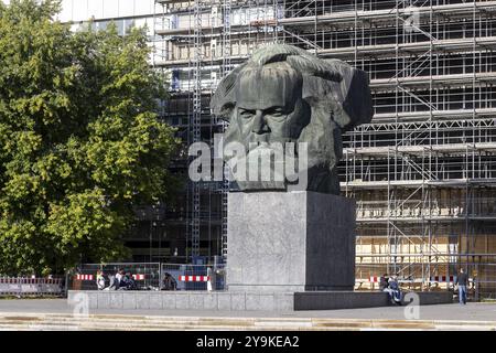 Karl-Marx-Denkmal, 40 Tonnen schwere Skulptur, bekanntestes Wahrzeichen der Stadt Chemnitz, Sachsen, Deutschland, Europa Stockfoto