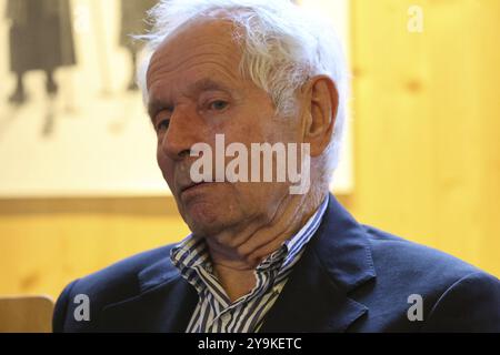 Georg Thoma (Olympiasieger und Nordischer Weltmeister) bei der Sportpreisverleihung des Schwarzwaldski-Vereins 2024 im Schwarzwaldskimuseum Stockfoto