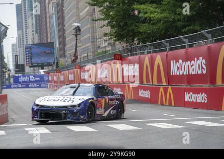 Shane van Gisbergen (91), NASCAR Cup Driver, rennt um die Position durch die Straßen der Stadt für den ersten Grant Park 220 auf dem Chicago Street Course Stockfoto