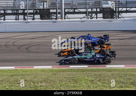 Der Fahrer DER NTT INDYCAR-SERIE, COLTON HERTA (26) (USA) aus Valencia, Kalifornien, fährt während der Bommarito Automotive Group 500 auf der World durch die Kurven Stockfoto