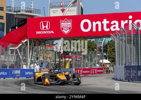 Der Fahrer DER NTT INDYCAR-SERIE, PATO OWARD (5) aus Monterey, Mexiko, reist während einer Übung für den Ontario Honda Dealers Indy durch die Kurven Stockfoto