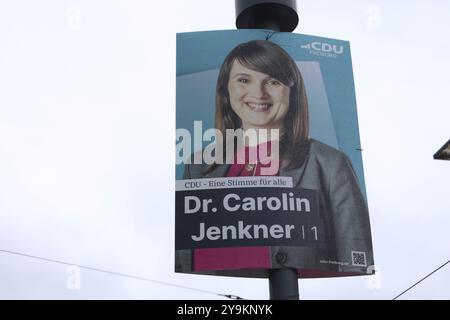 Die Wahlplakate sind derzeit das Bild am Straßenrand, wie hier in Freiburg/Breisgau Themenbild, Europawahlen und Kommunalwahlen Stockfoto