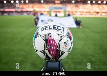 Silkeborg, Dänemark. September 2024. Der Match Ball von Select ist bereit für das 3F Superliga Spiel zwischen Silkeborg IF und Broendby IF im Jysk Park in Silkeborg. Stockfoto