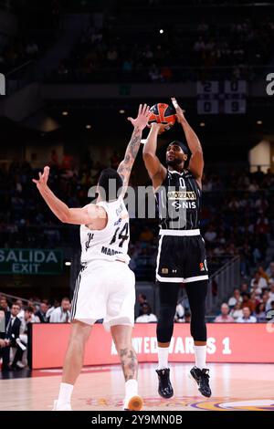 Brandon Davies von Partizan Mozzart wettete Belgrad während des Basketballspiels der Turkish Airlines EuroLeague zwischen Real Madrid und Partizan Mozzart am 10. Oktober 2024 im Wizink Center in Madrid Stockfoto