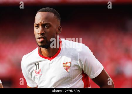 Sevilla, Spanien. September 2024. Dodi Lukebakio (Sevilla FC) wurde während des LaLiga EA SPORTSPIELS zwischen Teams des Sevilla FC und Real Valladolid im Estadio Ramon Sanchez Pizjuan gesehen. Endergebnis; Sevilla FC 2:1 Real Valladolid Credit: SOPA Images Limited/Alamy Live News Stockfoto