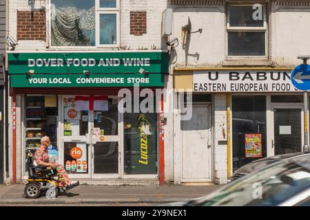 England, Kent, Dover, Straßenszene Stockfoto