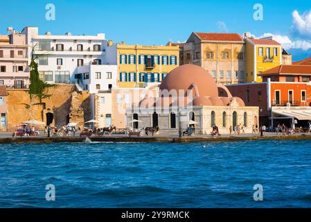 Chania-Moschee Kreta, Blick auf die Kucuk-Hasan-Pascha-Moschee - heute ein Ausstellungsraum - befindet sich in der Altstadt von Chania (Hania), Kreta Stockfoto