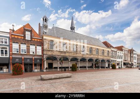 Monumentales Kirchengebäude - reformierte Gemeinde, auf dem Platz im Zentrum von Zierikzee in Zeeland. Stockfoto