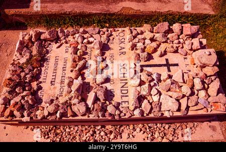 Weltkrieg ll, Oskar Schindler Grab auf dem Berg Zion, 1974, Er rettete 1,200 Juden während des Zweiten Weltkriegs. Der Film Schindler‘s List erzählt seine Geschichte. Stockfoto