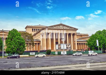 BUDAPEST, Ungarn - 02 Mai, 2016:Museum der bildenden Künste - ist ein Museum in Heldenplatz, Budapest. Stockfoto