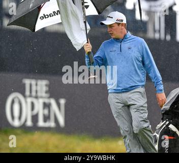 18. Juli 2019; Robert MacIntyre auf dem 18. Green während der ersten Runde des Open Championship Golfturniers im Royal Portrush Golf Club - Dunluce Course, Portrush, Nordirland. Stockfoto