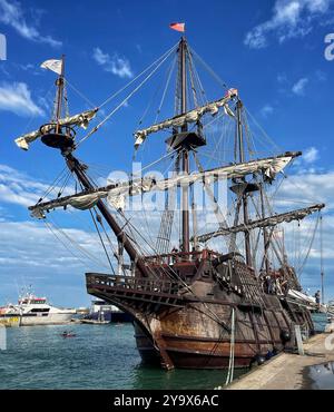 Die spanische Galeone „Galeon Andalucia“ besucht den königlichen Hafen von Ramsgate Stockfoto