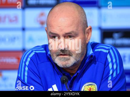 Zagreb, Kroatien. Oktober 2024. Cheftrainer Steve Clark spricht während einer Pressekonferenz der schottischen Nationalmannschaft am 11. Oktober 2024 in Zagreb. Foto: Marko Prpic/PIXSELL Credit: Pixsell/Alamy Live News Stockfoto