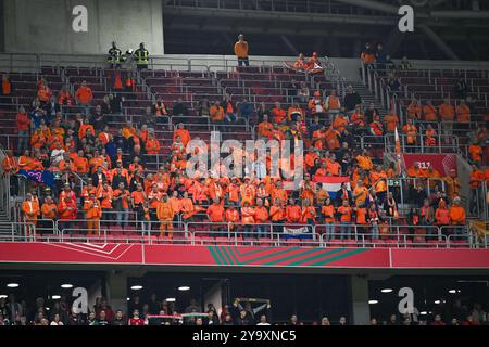 Nederlands-Fans beim UEFA Nations League-Spiel zwischen Ungarn und Holland am 11. Oktober 2024 im Stadion der Puskas Arena in Budapest (Ungarn) Credit: Independent Photo Agency Srl/Alamy Live News Stockfoto