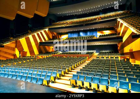 Frankreich, Cote d’Or, Dijon, Clemenceau, das 1998 erbaute Auditorium Robert-Poujade, in dem die Oper untergebracht ist Stockfoto