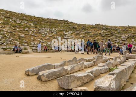 Griechenland, Kykladen, Delos, von der UNESCO zum Weltkulturerbe erklärt, die archäologische Stätte von Delos, Apollo's Heiligtum, die älteste Stadt der Ägäis, Theater Stockfoto