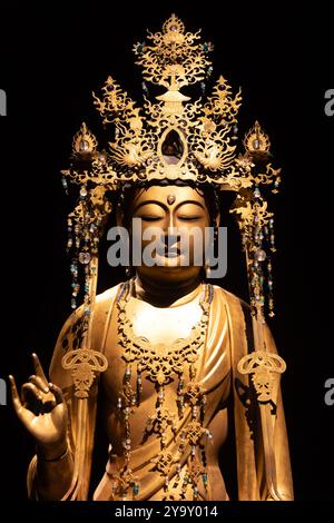 Turin, Italien - Mai 2023: Oriental Art Museum - Bodhisattva, 14. c..., Muromachi Epochen, Japan Stockfoto