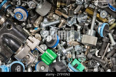 Computerbefestigungen Hardware verschiedene Chancen und Enden Technologie Hintergrund. Stockfoto