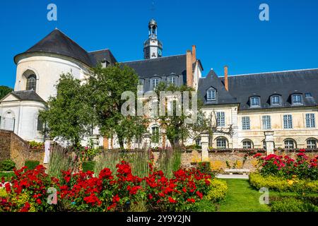 Frankreich, Somme, Argoules, Les jardins de Valloires, die Jardins de Valloires befinden sich im Authie-Tal am Fuße einer majestätischen Zisterzienserabtei und sind das Werk des Landschaftsgärtners Gilles Clément. Die Jardins de Valloires, die als bemerkenswerter Garten gelistet sind, sind eine Schatzgrube mit über 5.000 Arten, die auf 8 Hektar verteilt sind. Es gibt nicht nur einen, sondern fünf stimmungsvolle Gärten, die Sie besuchen können, wenn sich die Jahreszeiten ändern (aus der Vogelperspektive) Stockfoto