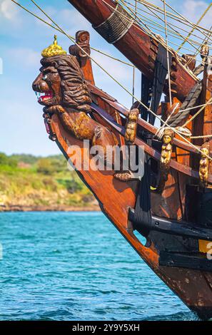 Frankreich, Morbihan, Golf von Morbihan, Arzon, Port Navalo, der Shtandart, dreimastiger quadratischer Rigger, große Parade der alten Takelage, Golfwoche, Ausgabe 2023 Stockfoto