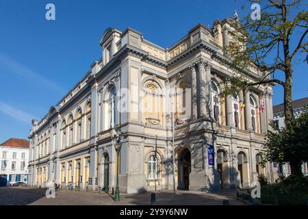 Belgien, Westflandern, Brügge, historisches Zentrum, das von der UNESCO zum Weltkulturerbe erklärt wurde, königliches Stadttheater im Jahre 1869 im barocken Stil errichtet Stockfoto