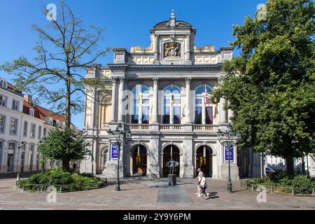 Belgien, Westflandern, Brügge, historisches Zentrum, das von der UNESCO zum Weltkulturerbe erklärt wurde, königliches Stadttheater im Jahre 1869 im barocken Stil errichtet Stockfoto