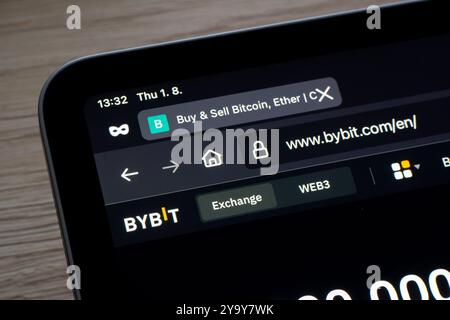 OSTRAVA, TSCHECHIEN - 1. AUGUST 2024: Website der ByBit-Plattform zum Kauf und Verkauf von Kryptowährungen Stockfoto