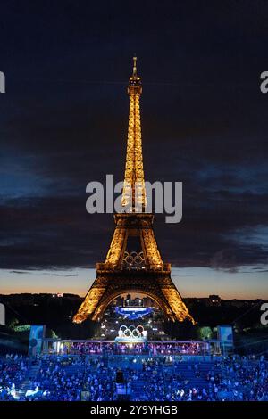 Beach Volley Veranstaltungsort am Eiffelturm für die Olympischen Sommerspiele 29024, Paris, Frankreich Stockfoto