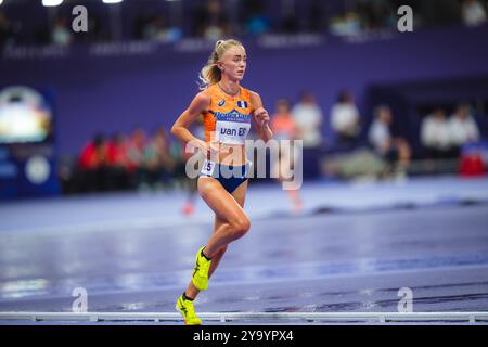 Diane van es nahm an der 10,000 Meter langen Strecke der Olympischen Spiele 2024 in Paris Teil. Stockfoto