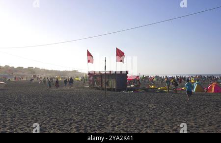 Sandstrand an der Küste, Valparaiso, Chile, Südamerika Stockfoto