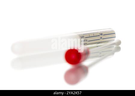 DNA-Reagenzgläser und Wattestäbchen, Wischtest Stockfoto