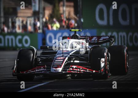 MELBOURNE, AUSTRALIEN, 22. MÄRZ: Nico Hulkenberg fährt den Haas F1 VF-24 Ferrari während des zweiten Trainings beim Grand Prix A von Australien 2024 Stockfoto