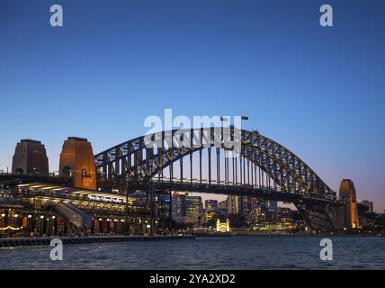 Sydney Harbour Bridge in australien bei Nacht Stockfoto