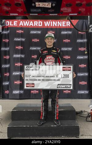 Kaden Honeycutt geht auf die Rennstrecke des Heart of America 200 in Kansas City, KS, USA, Nordamerika Stockfoto