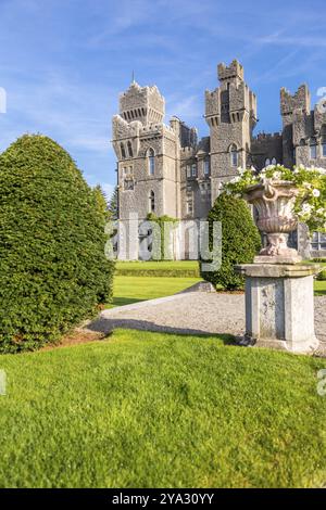 Ashford Castle. Eine mittelalterliche Burg aus dem Jahr 1228. Mayo, Irland. Europa Stockfoto