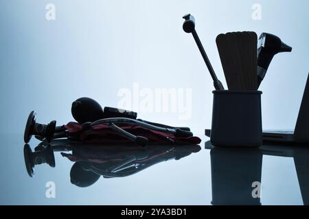 Doktor, Praxistisch Stockfoto