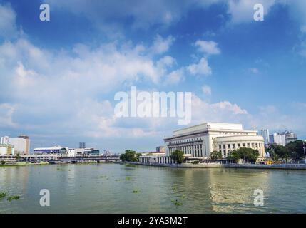 Nationales philippinisches Postamt am Fluss in der Innenstadt von manila Stadt philippinen Stockfoto