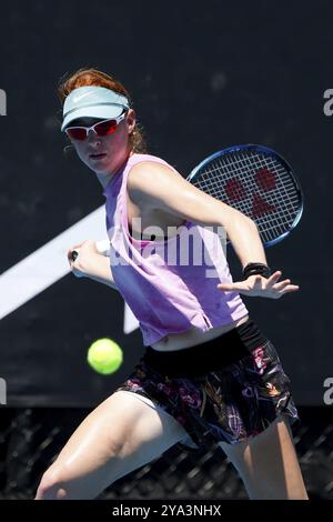 MELBOURNE, AUSTRALIEN, 12. JANUAR: Maya Joint of Australia spielt in der letzten Qualifikation vor den Australian Open 2024 gegen Dayana Yastremska aus der Ukraine Stockfoto