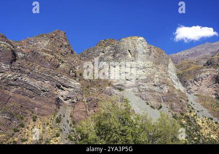 Cajon del Maipo ist ein Canyon im Südosten der Anden der Metropolregion Santiago in Chile. Er umfasst den oberen Maipo Riv Stockfoto