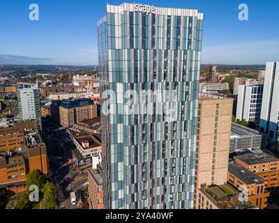 Luftbild des Scape-Turms Leeds, Großbritannien. Stockfoto